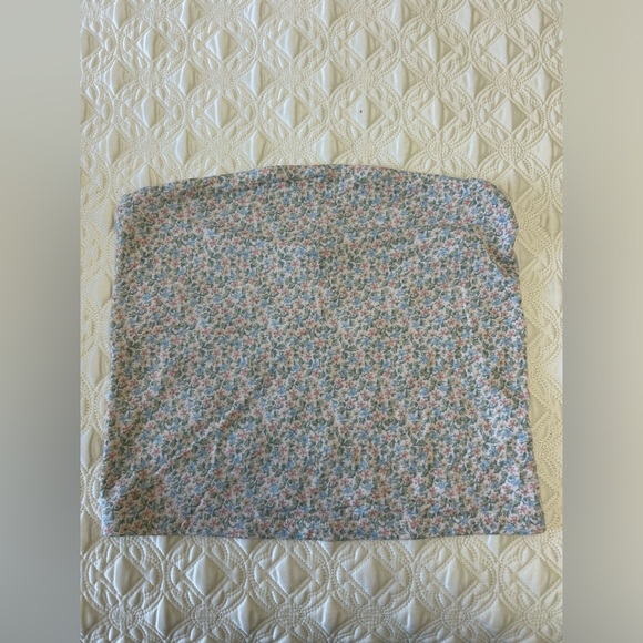 American Eagle Outfitters Tops - American eagle cropped tube top